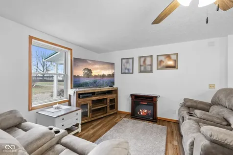 7373 Locust Lake Road Spencer IN 47460