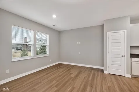 9847 Kenwood Street Avon IN 46123