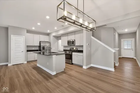 9847 Kenwood Street Avon IN 46123