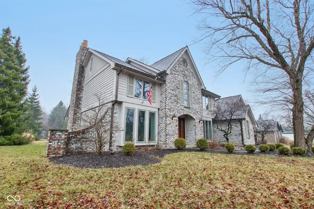 8815 Fathom Crest Indianapolis IN 46256