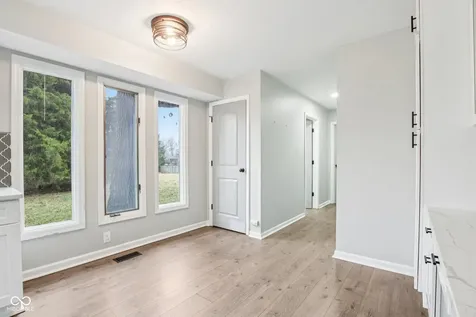 8815 Fathom Crest Indianapolis IN 46256