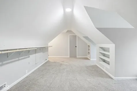 8815 Fathom Crest Indianapolis IN 46256