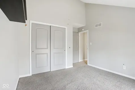 8815 Fathom Crest Indianapolis IN 46256
