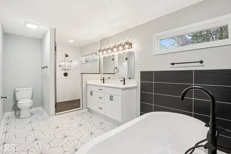 8815 Fathom Crest Indianapolis IN 46256