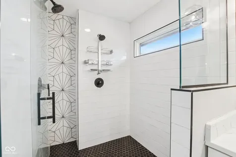 8815 Fathom Crest Indianapolis IN 46256
