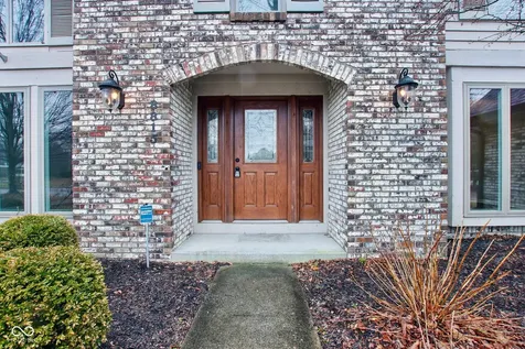 8815 Fathom Crest Indianapolis IN 46256