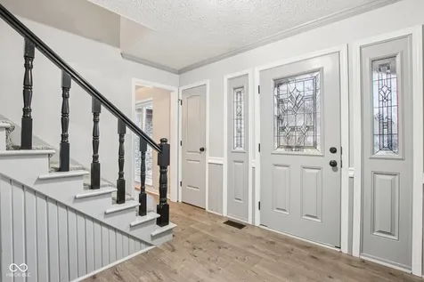 8815 Fathom Crest Indianapolis IN 46256