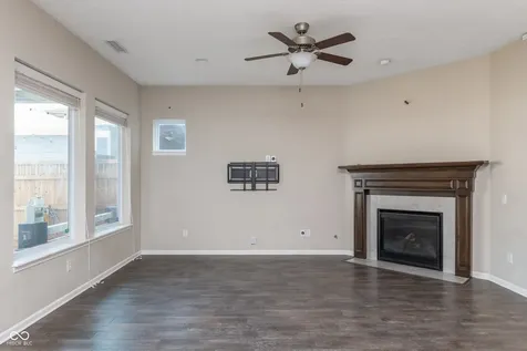 9124 Hawkins Road Indianapolis IN 46216