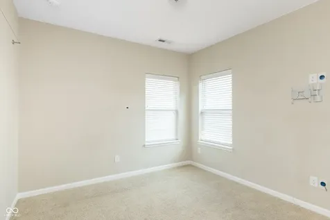 9124 Hawkins Road Indianapolis IN 46216