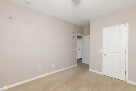 9124 Hawkins Road Indianapolis IN 46216