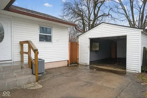 2240 Saint Peter Street Indianapolis IN 46203