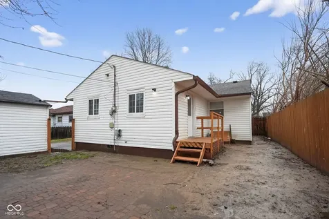 2240 Saint Peter Street Indianapolis IN 46203