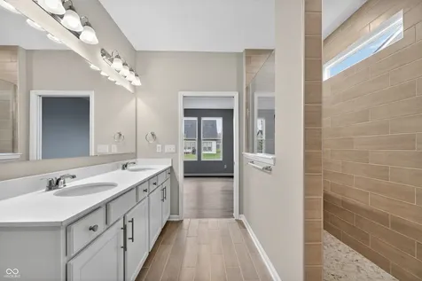 14905 Iron Liege Way Westfield IN 46074