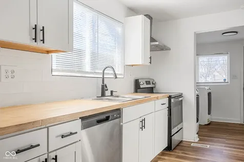 4018 Boulevard Place Indianapolis IN 46208