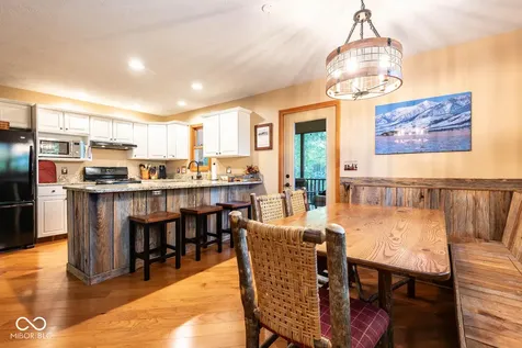 9002 E Agate Avenue Nashville IN 47448