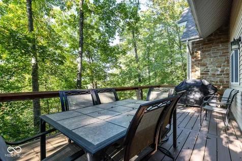 9002 E Agate Avenue Nashville IN 47448