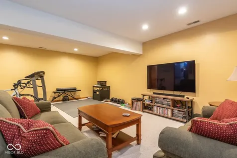 9002 E Agate Avenue Nashville IN 47448