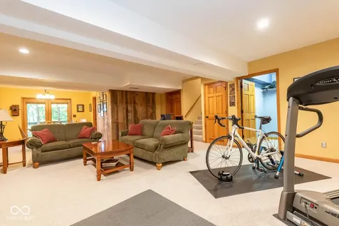 9002 E Agate Avenue Nashville IN 47448