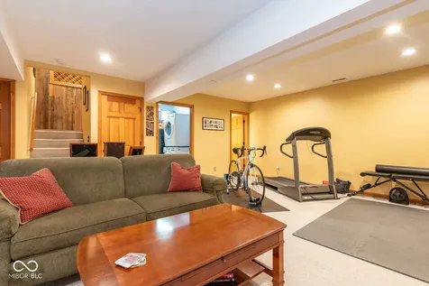 9002 E Agate Avenue Nashville IN 47448