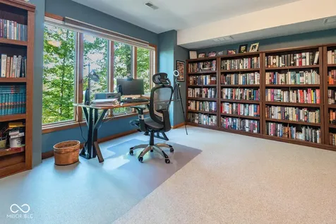9002 E Agate Avenue Nashville IN 47448