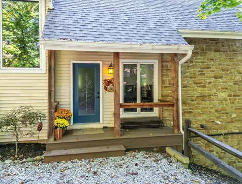 9002 E Agate Avenue Nashville IN 47448