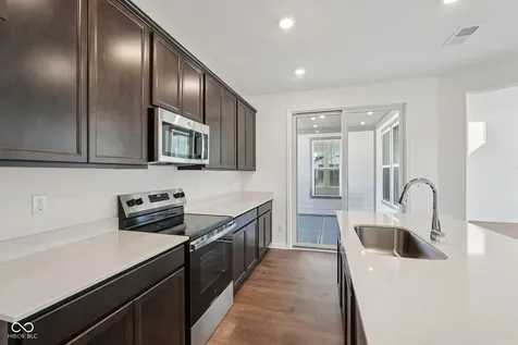 2736 Evergreen Avenue Plainfield IN 46168