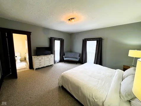 102 N Meridian Street Roachdale IN 46172
