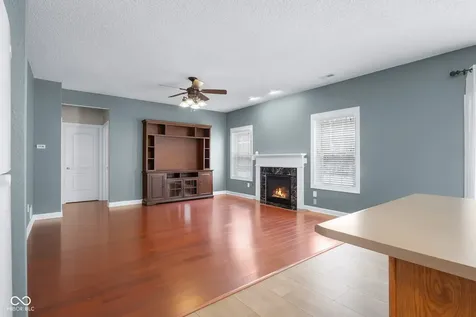 2910 Parkview Drive Columbus IN 47201