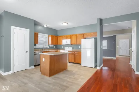 2910 Parkview Drive Columbus IN 47201