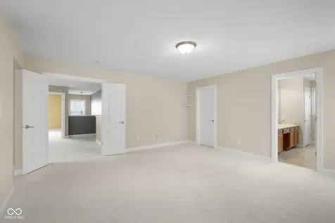 2910 Parkview Drive Columbus IN 47201