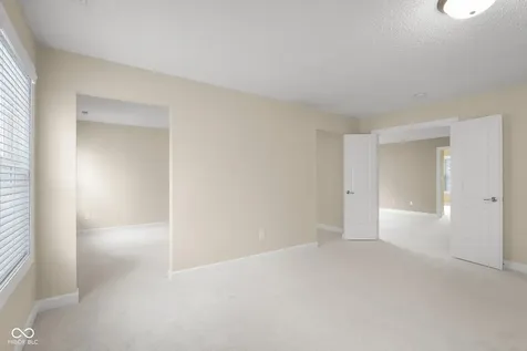 2910 Parkview Drive Columbus IN 47201