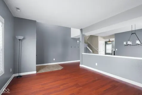 2910 Parkview Drive Columbus IN 47201