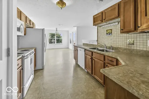 2212 Southlake Avenue E Greenwood IN 46143