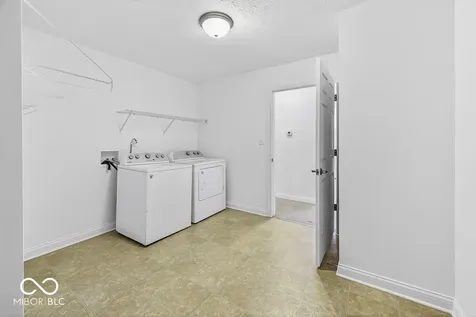 2212 Southlake Avenue E Greenwood IN 46143