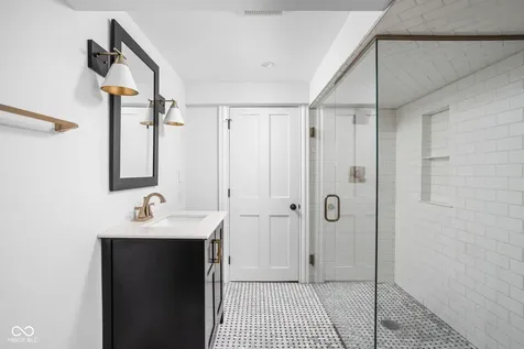 105 Berkley Road Indianapolis IN 46208