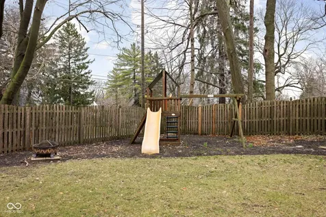 105 Berkley Road Indianapolis IN 46208