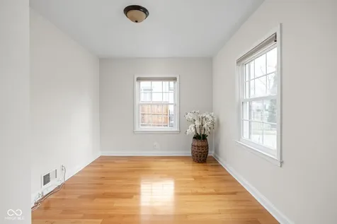 105 Berkley Road Indianapolis IN 46208