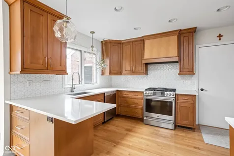 105 Berkley Road Indianapolis IN 46208