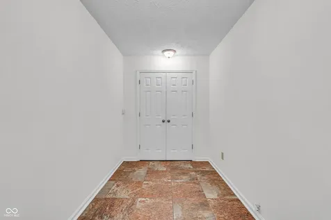 5228 Greenwillow Road Indianapolis IN 46226