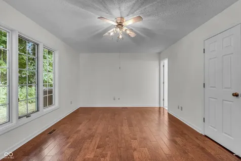 5228 Greenwillow Road Indianapolis IN 46226