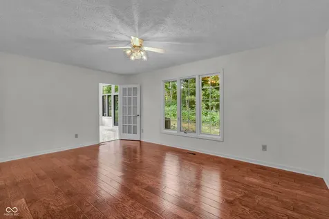 5228 Greenwillow Road Indianapolis IN 46226