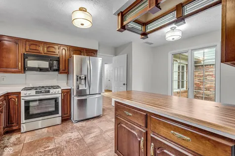5228 Greenwillow Road Indianapolis IN 46226