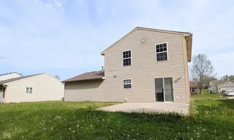 1685 Thresher Drive Columbus IN 47201