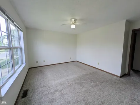 1685 Thresher Drive Columbus IN 47201