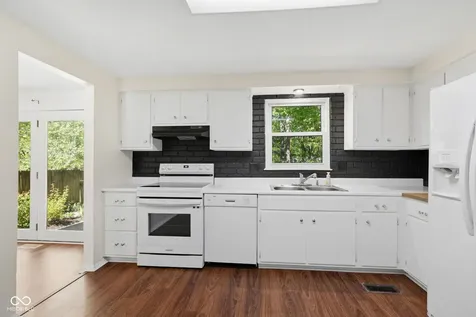 9222 Allisonwood Drive Indianapolis IN 46250