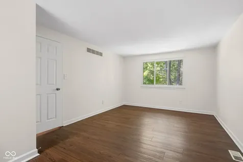 9222 Allisonwood Drive Indianapolis IN 46250