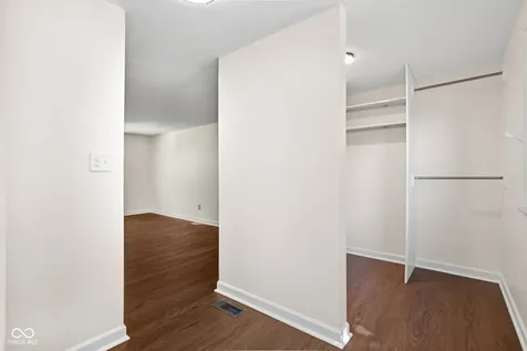 9222 Allisonwood Drive Indianapolis IN 46250