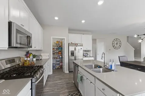 16352 Sedalia Drive Fishers IN 46040