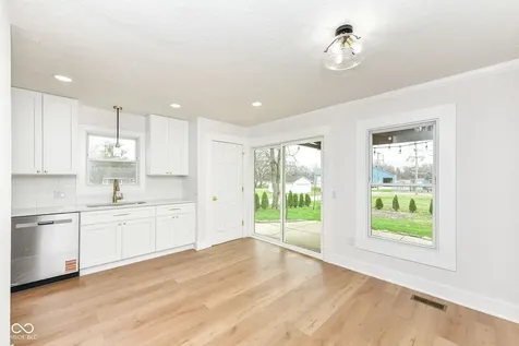 207 Linville Avenue Whitestown IN 46075