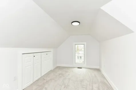 207 Linville Avenue Whitestown IN 46075